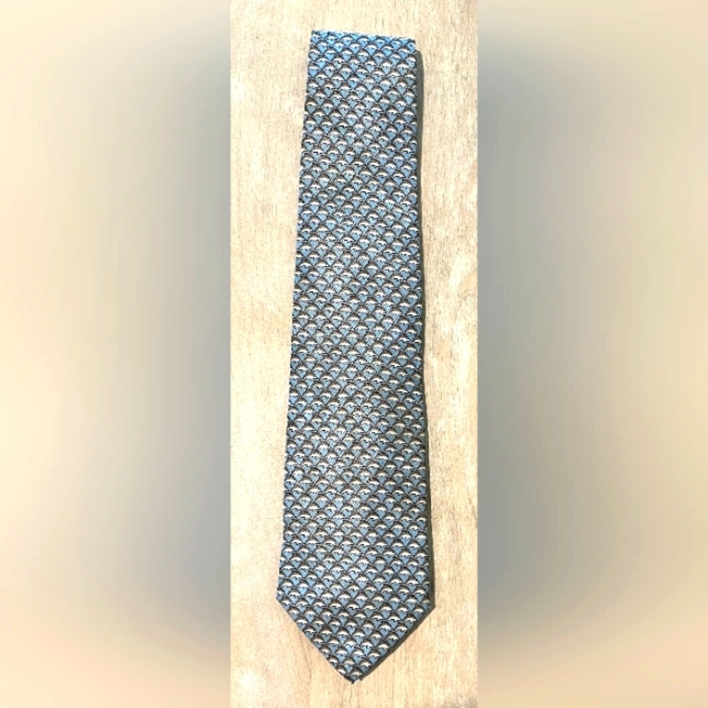 Hermes-Paris Whimsical Teal Gray Green & Cream‎ Dolphin Pattern Tie 100% …